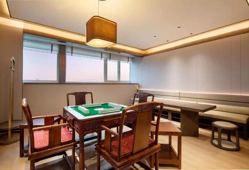 ホテル Ramada By Wyndham Xiangyang Xiangcheng