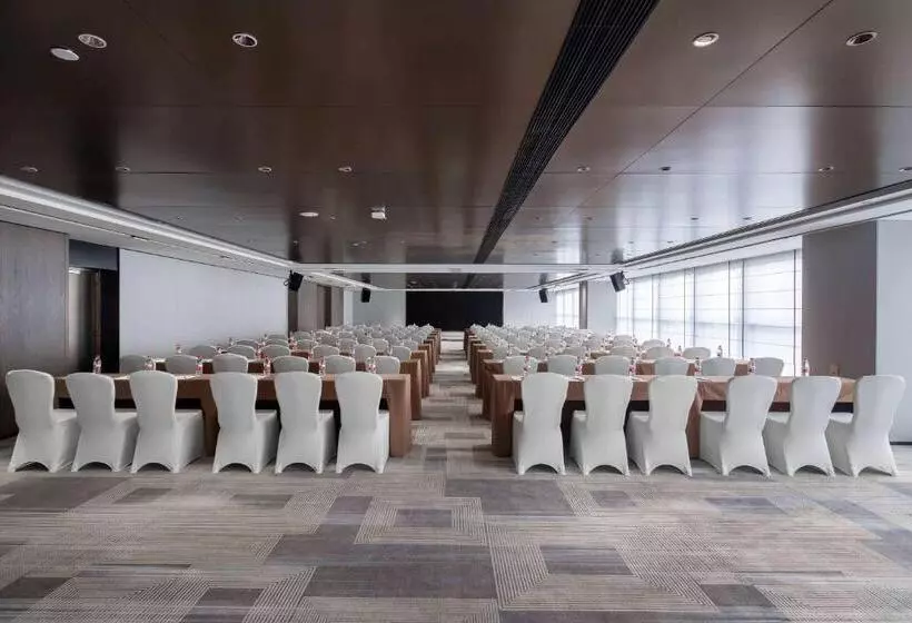 ホテル Ramada By Wyndham Xiangyang Xiangcheng