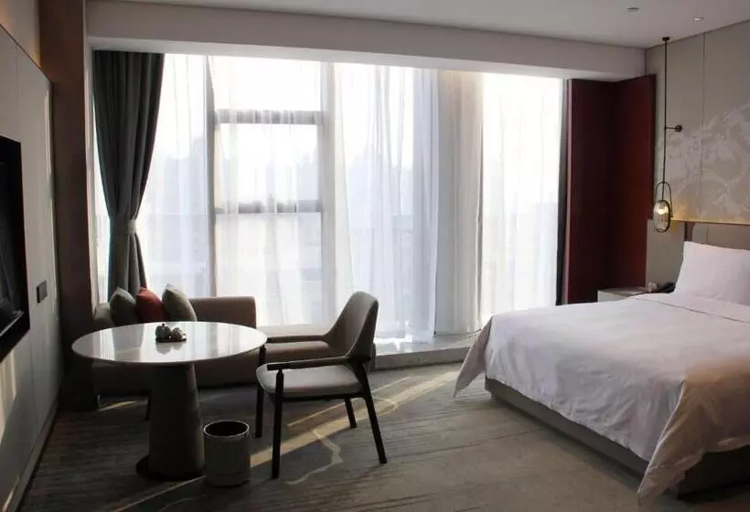 ホテル Ramada By Wyndham Xiangyang Xiangcheng