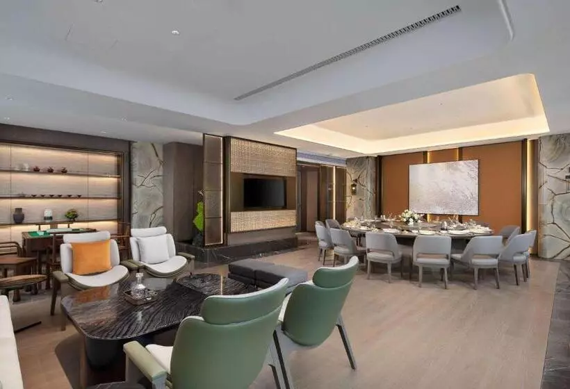 ホテル Ramada By Wyndham Xiangyang Xiangcheng