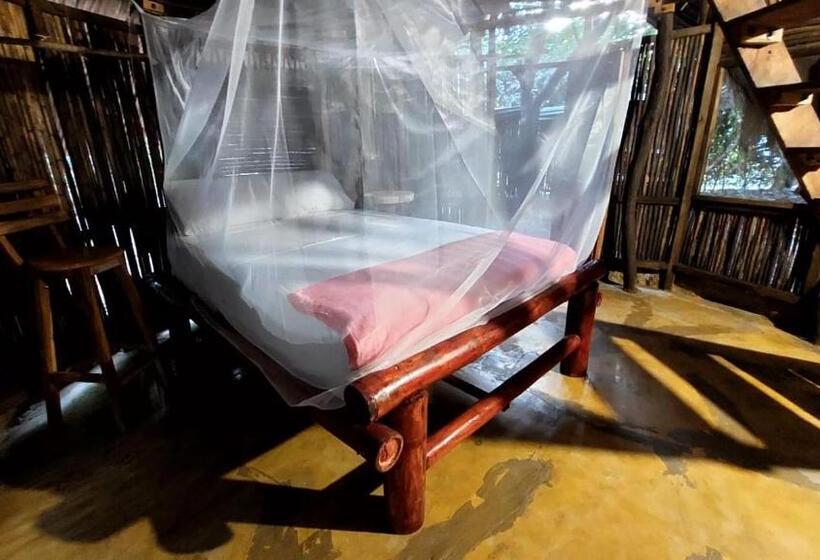 پانسیون Auroa Palomino