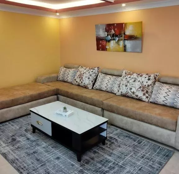پانسیون Karen S Naivasha 1br Posh Palace