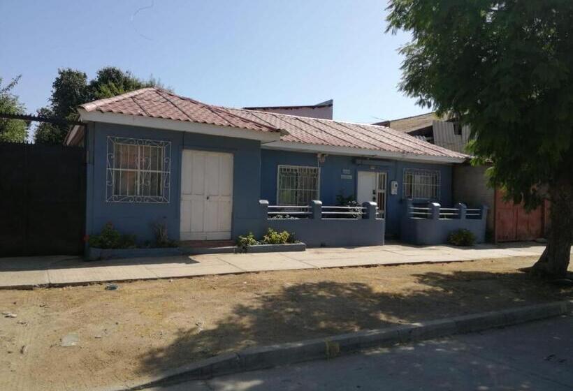 پانسیون Laura Hostal