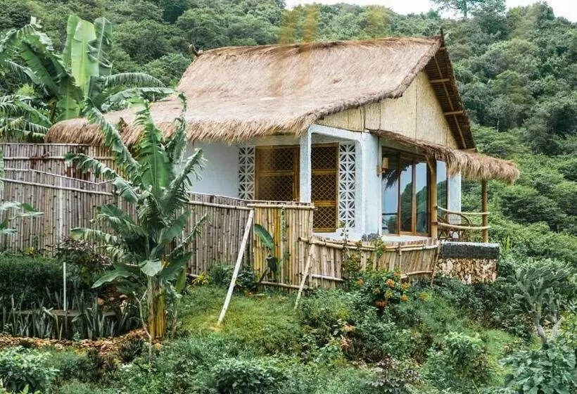 ペンション Segara The Lavana Coravida Retreat Sumbawa