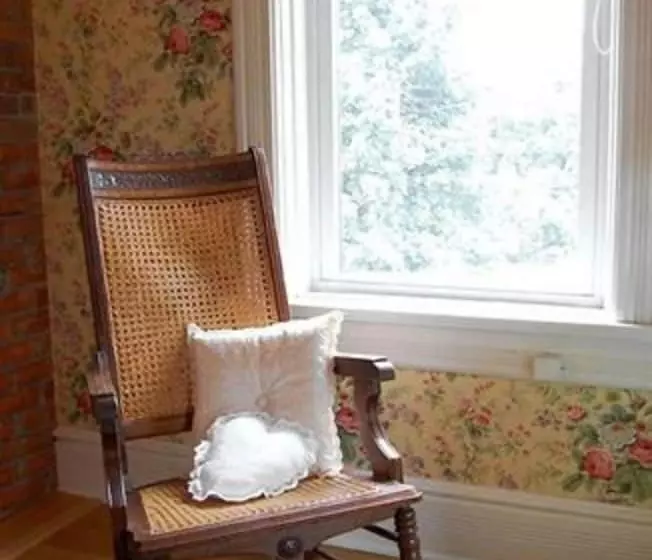 Alexander Mansion Bed & Breakfast