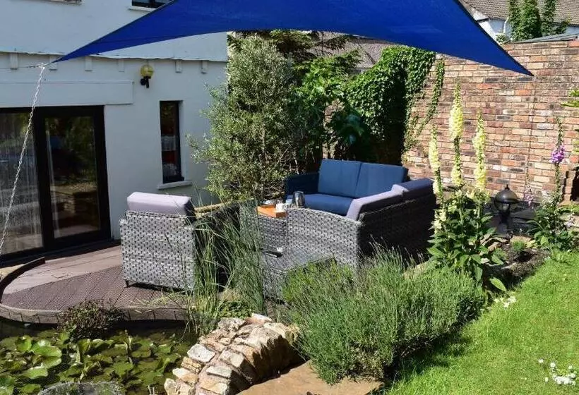 Armidale Cottages B&b