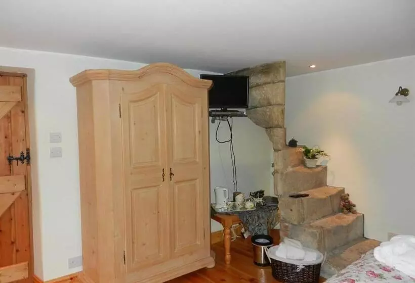 Armidale Cottages B&b