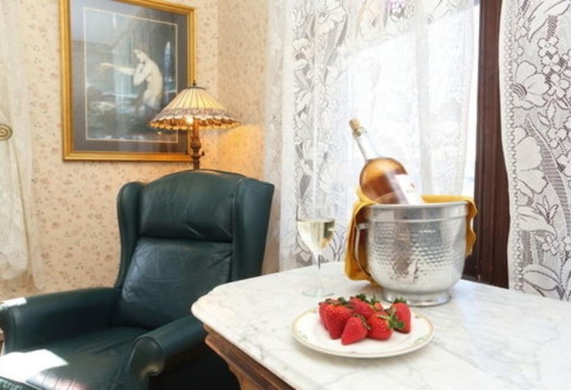 Beauclaires Bed & Breakfast