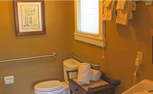 住宿加早餐  August Seven Inn