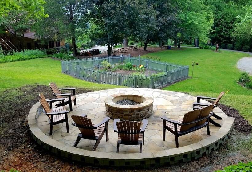 مبيت وإفطار Beechwood Inn