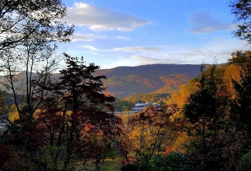 مبيت وإفطار Beechwood Inn