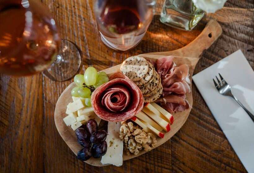 مبيت وإفطار Beechwood Inn