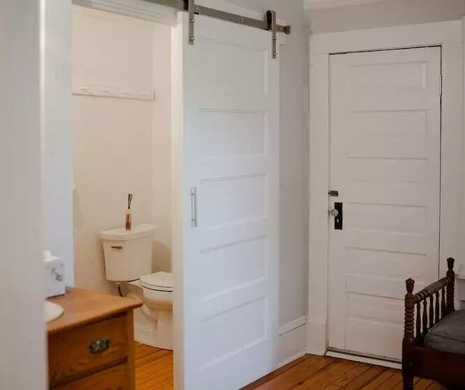 ベッドアンドブレックファースト Beechwood Inn