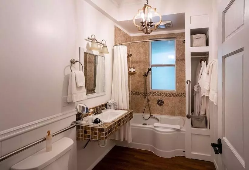 ベッドアンドブレックファースト Beechwood Inn