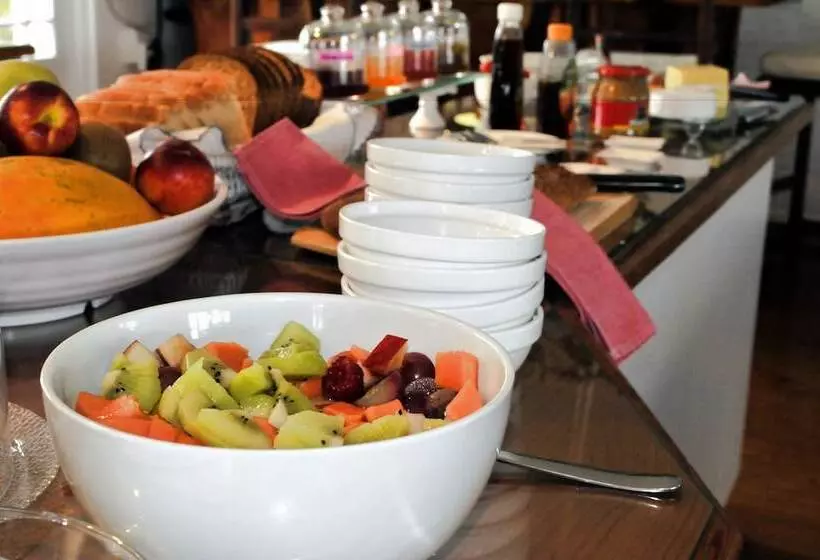 ベッドアンドブレックファースト Brenton Beach House