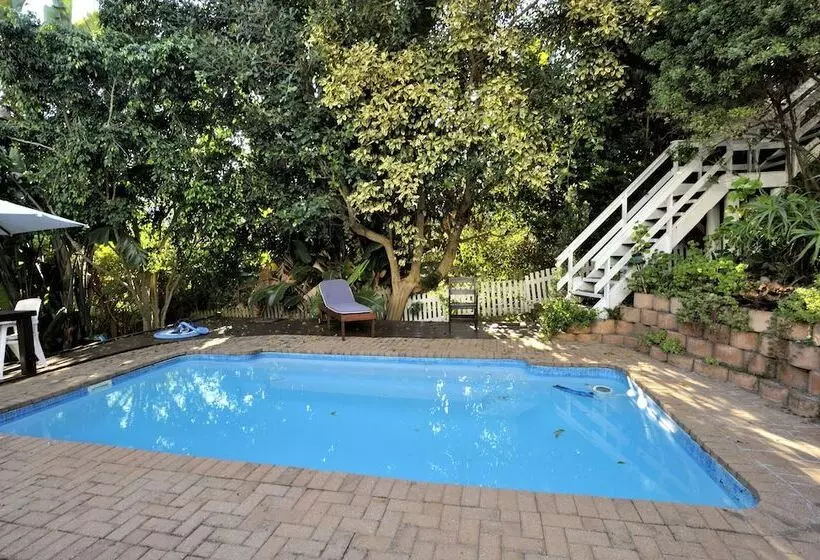 ベッドアンドブレックファースト Brenton Beach House