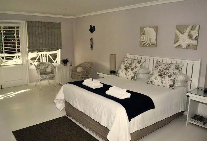 ベッドアンドブレックファースト Brenton Beach House