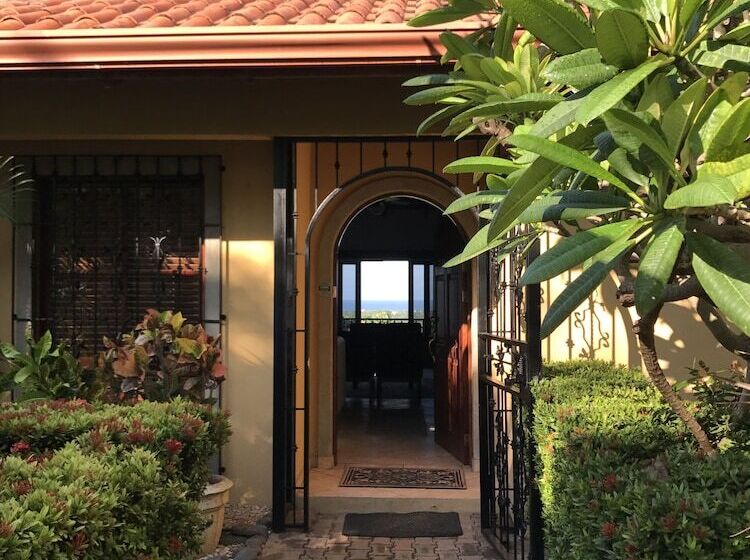 مبيت وإفطار Casa Mirador Tamarindo