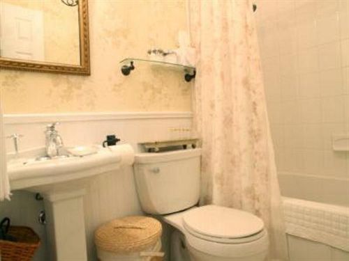 민박 The Shearwater Inn