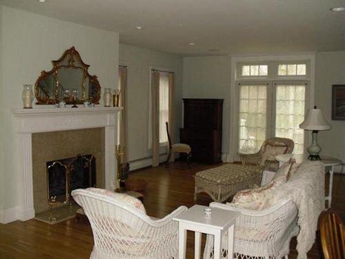 민박 The Shearwater Inn