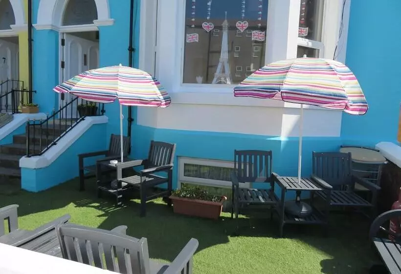 ベッドアンドブレックファースト Waters Edge