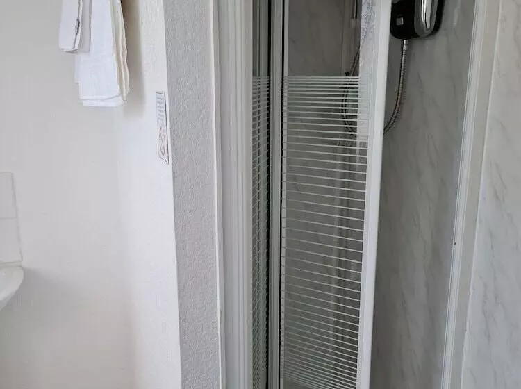 ベッドアンドブレックファースト Waters Edge