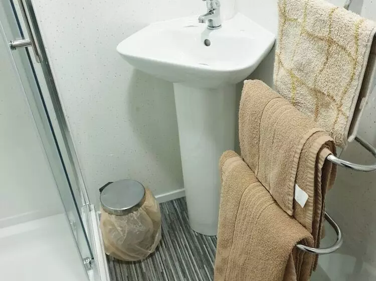 ベッドアンドブレックファースト Waters Edge