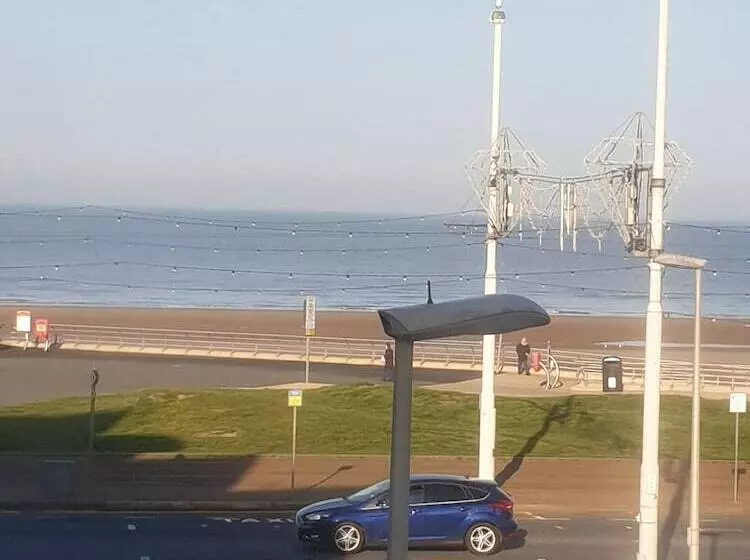 ベッドアンドブレックファースト Waters Edge