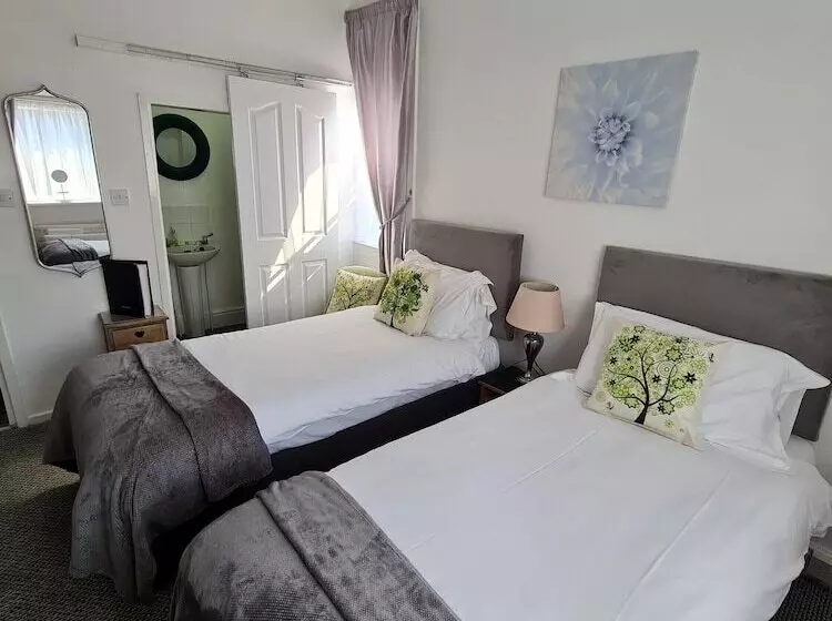 ベッドアンドブレックファースト Waters Edge