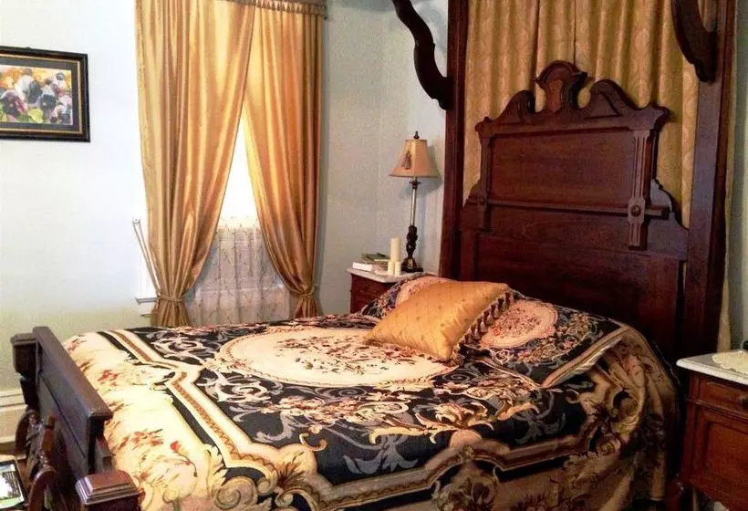 Bisland House Bed And Breakfast