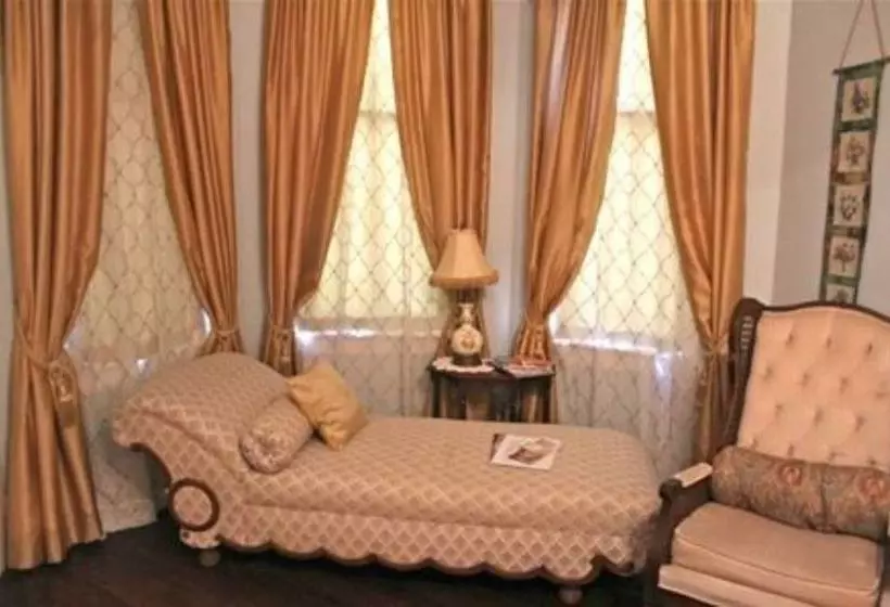 Bisland House Bed And Breakfast