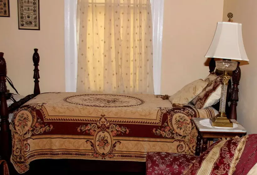 Bisland House Bed And Breakfast