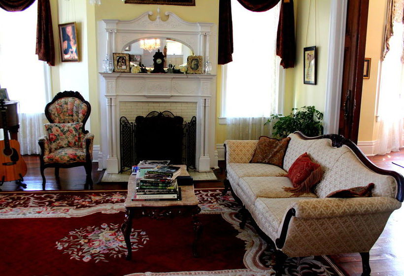 Bisland House Bed And Breakfast