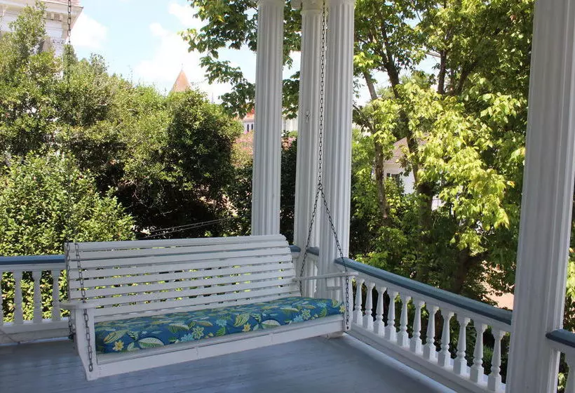 Bisland House Bed And Breakfast