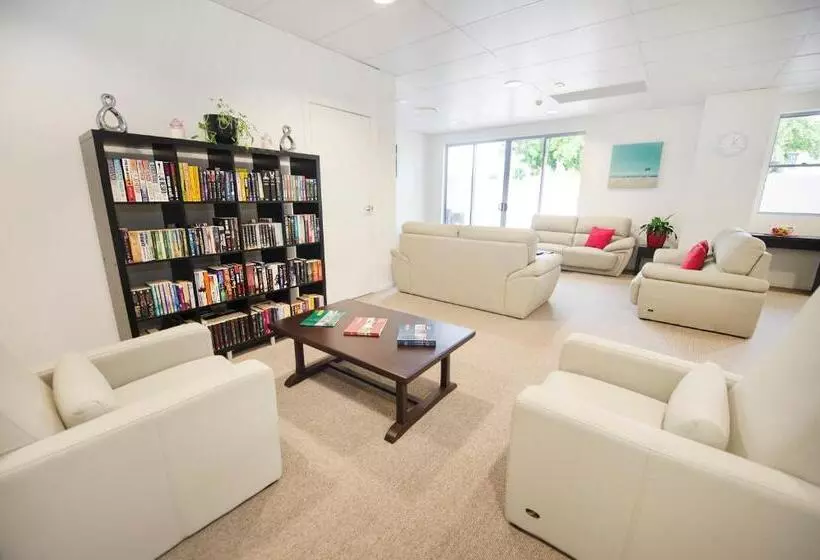 Gladstone City Central Apartment Hotel Official