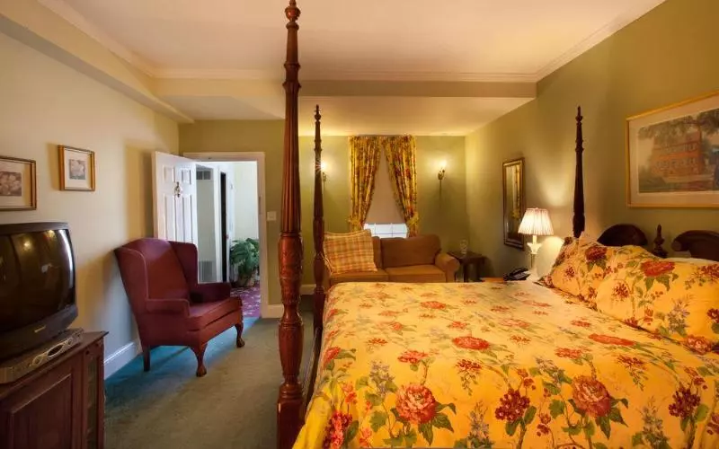 Hotelli 17hundred90 Inn And Restaurant