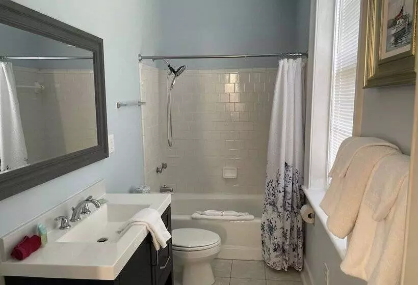 Hotelli 17hundred90 Inn And Restaurant