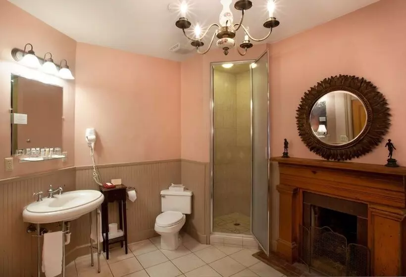 Hotelli 17hundred90 Inn And Restaurant