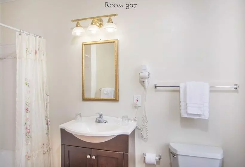 Hotelli 17hundred90 Inn And Restaurant