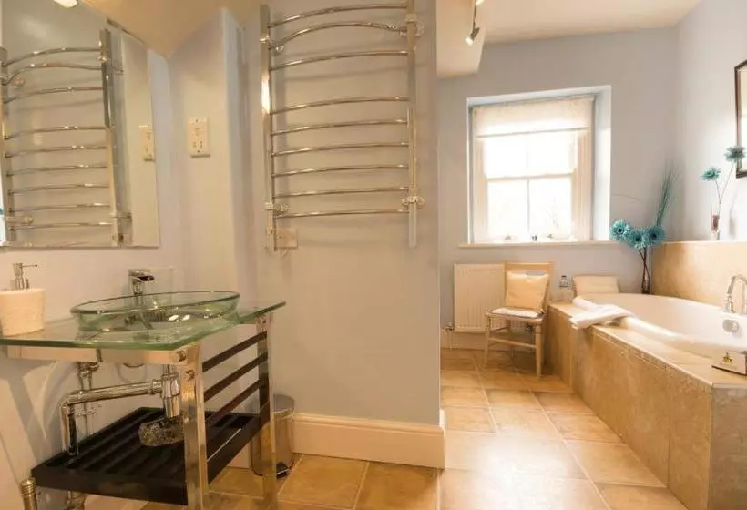 Hotell Alpine Lodge Guest House