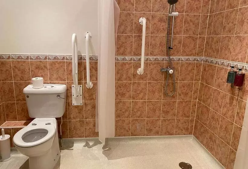 בית מלון כפרי Broom Hall Country