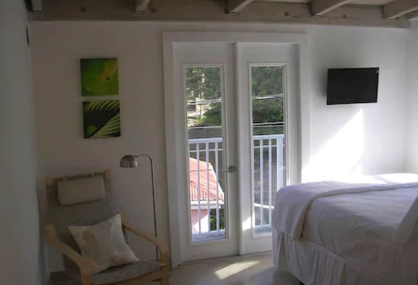 هتل Cruz Bay Boutique