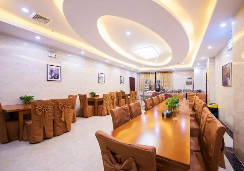Hotelli Greentree Inn Guangdong Airport Huaxi Road Express