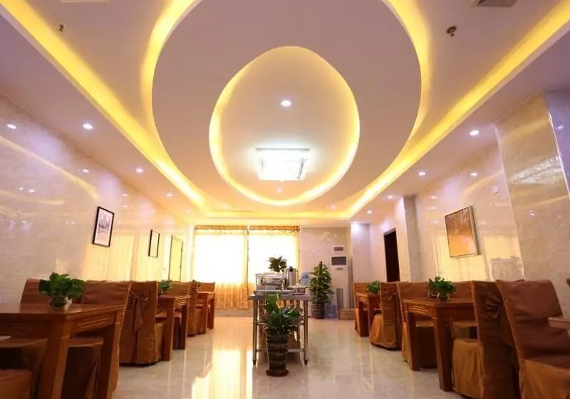 Hotelli Greentree Inn Guangdong Airport Huaxi Road Express