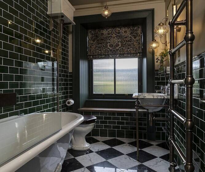 Отель Kildrummy Inn