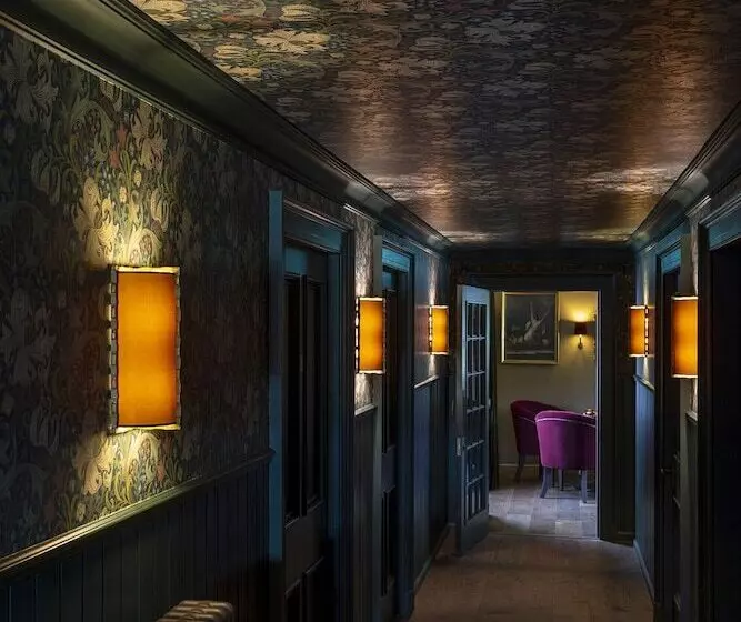 Отель Kildrummy Inn