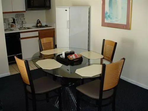 ホテル La Renaissance Suites