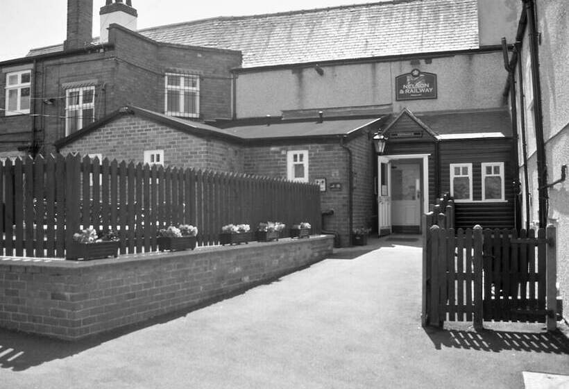 Hotel Nelson And Railway Inn