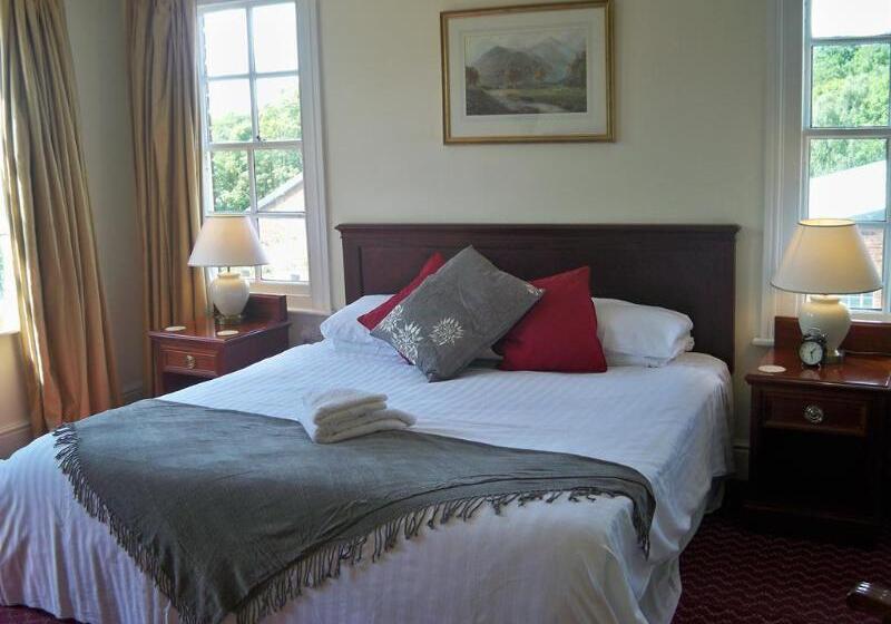 Hotel Nelson And Railway Inn