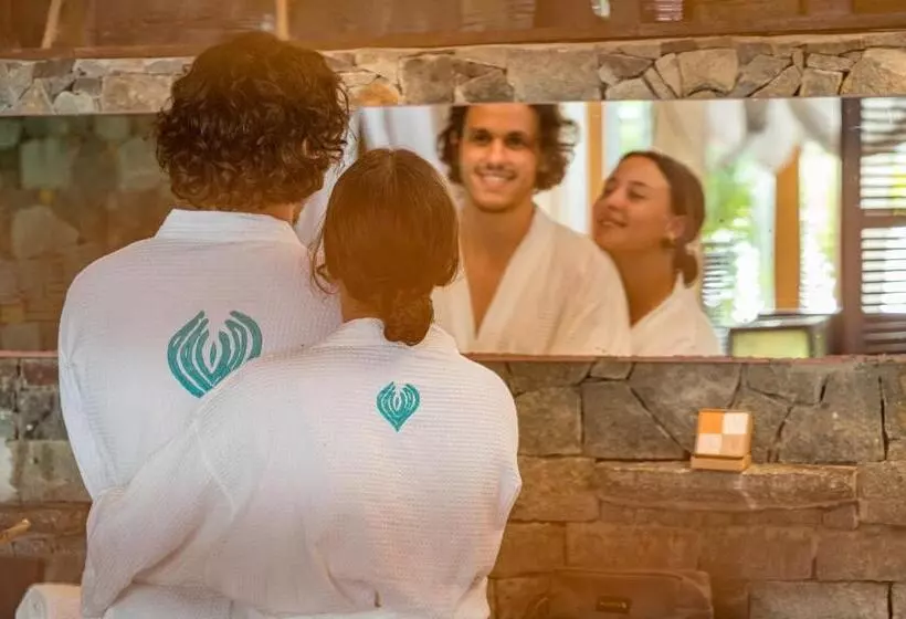 هتل Princesse Bora Lodge & Spa